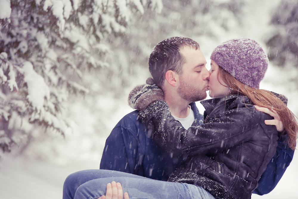 winter engagement photos