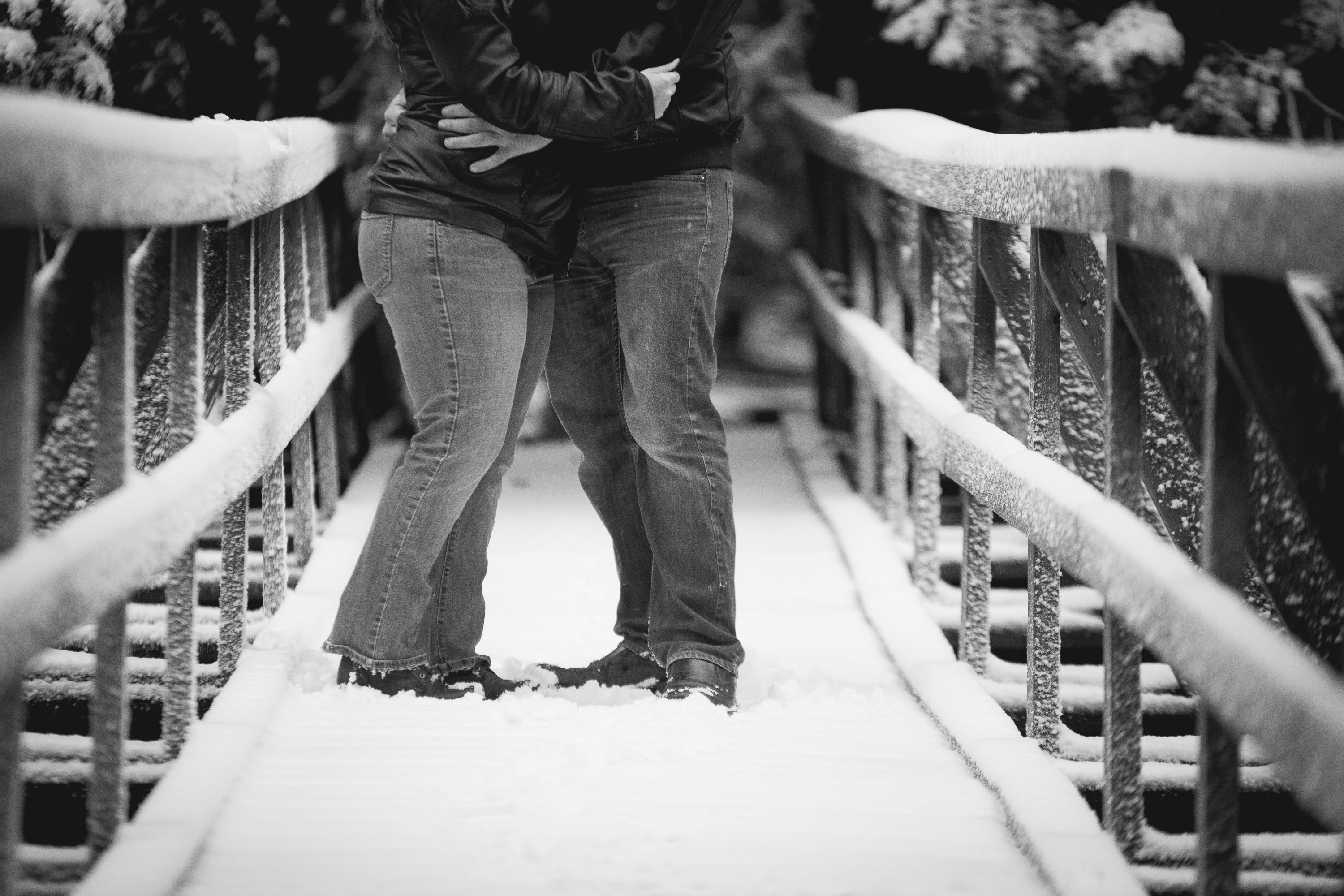 Meaford winter couple photography