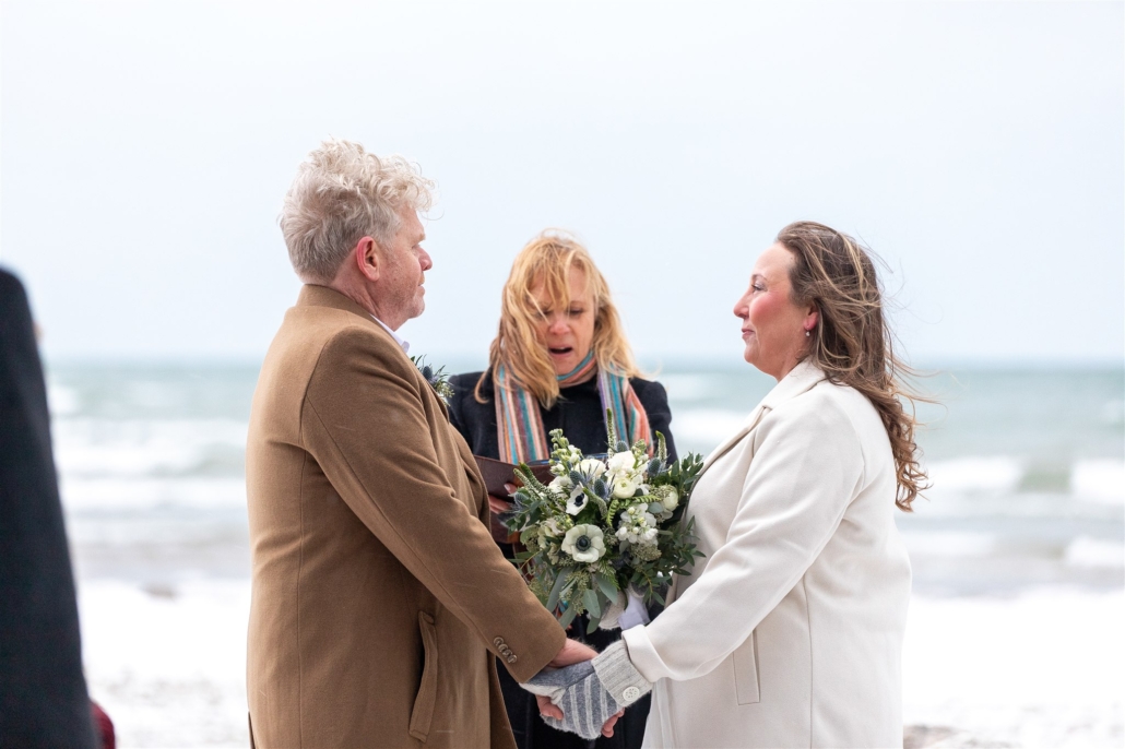 bride and groom at Sunset Point Park