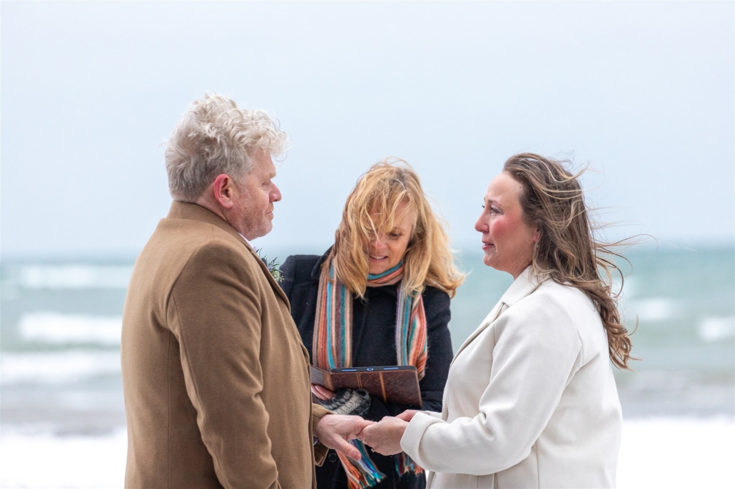 winter wedding ring exchange