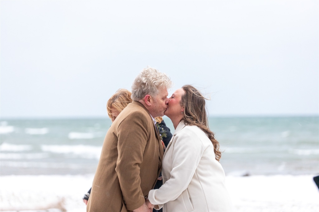 winter wedding at Sunset Point Park in Collingwood
